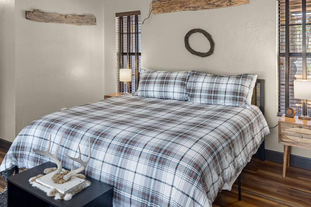 Stonegate Lodge Bear'S Den Kitchen, Pool, Firepit, Wifi ,Smart Tvs Eureka Springs Buitenkant foto